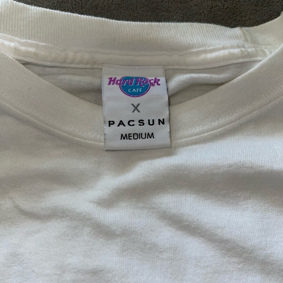 PacSun x Hard Rock Cafe long sleeve t-shirt. SIZE MEDIUM. - Picture 3 of 3